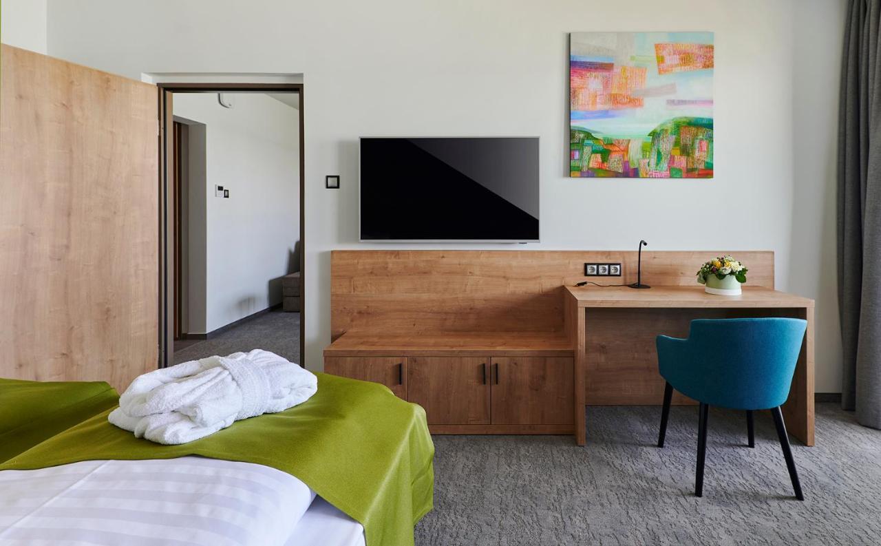 Hotel Otp Balatonszemes Luaran gambar