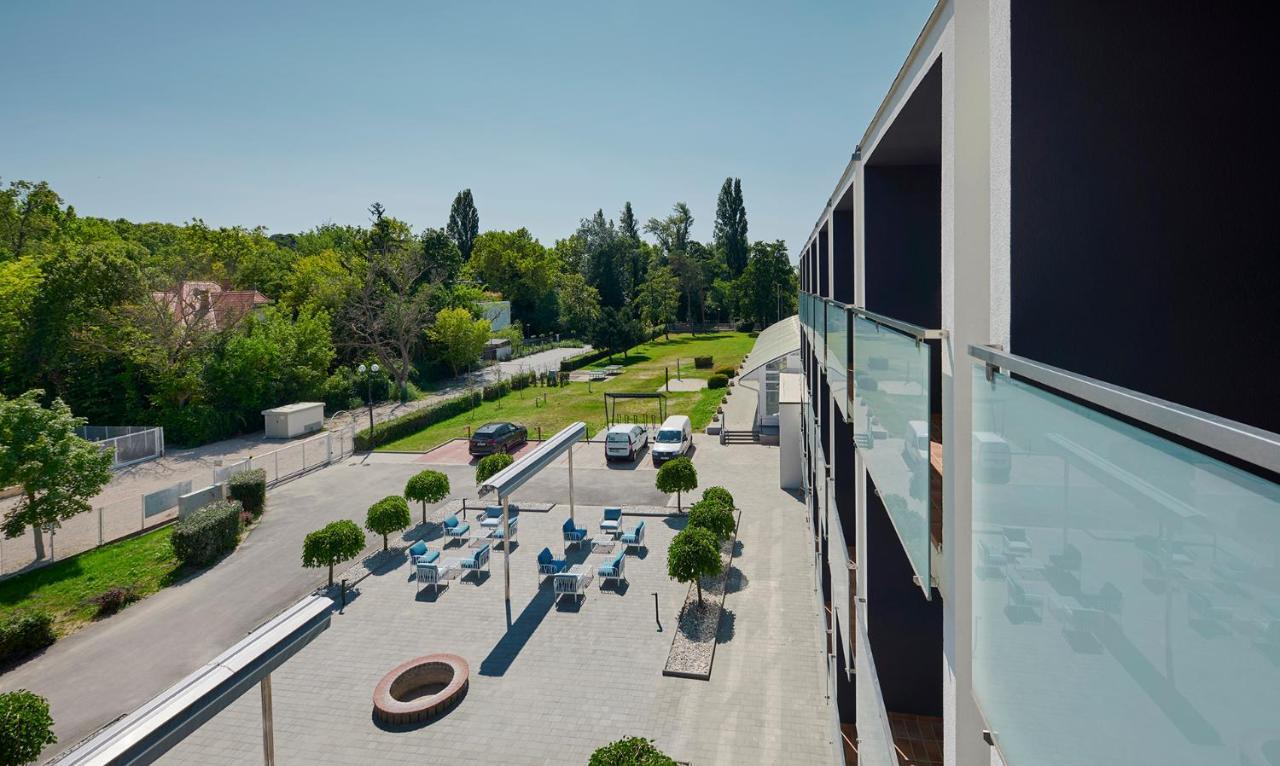 Hotel Otp Balatonszemes Luaran gambar